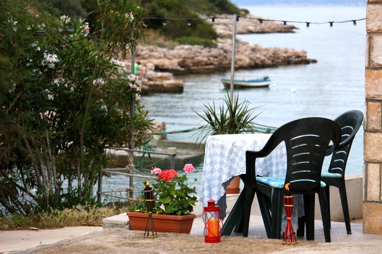 Apartments By The Sea Cove Zarace - Gdinj, Hvar - 2047 Exterior foto