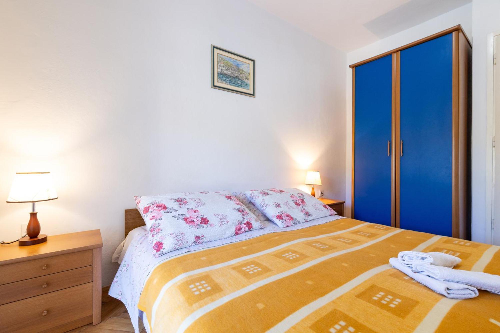 Apartments By The Sea Cove Zarace - Gdinj, Hvar - 2047 Zimmer foto
